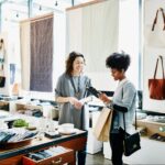 diferencia entre comprar y vender un producto