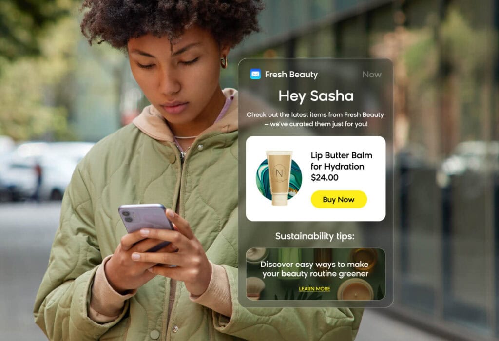 Propietario de ecommerce evaluando y comparando opciones de plataforma email marketing para optimizar su estrategia digital.
